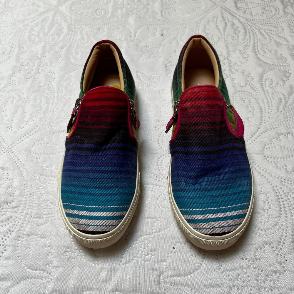 Volatile Kids Dajon Serape Rainbow Stripe Sneakers Size 1 - Picture 7 of 7
